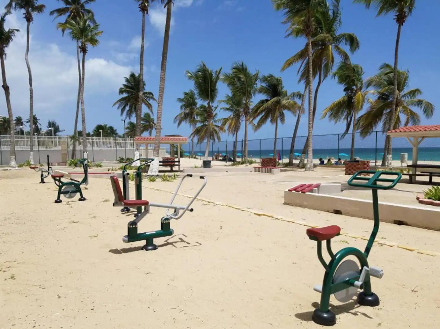 Sunset Paradise Cozy Beachfront Escape - Isla Verde サンジョアン エクステリア 写真