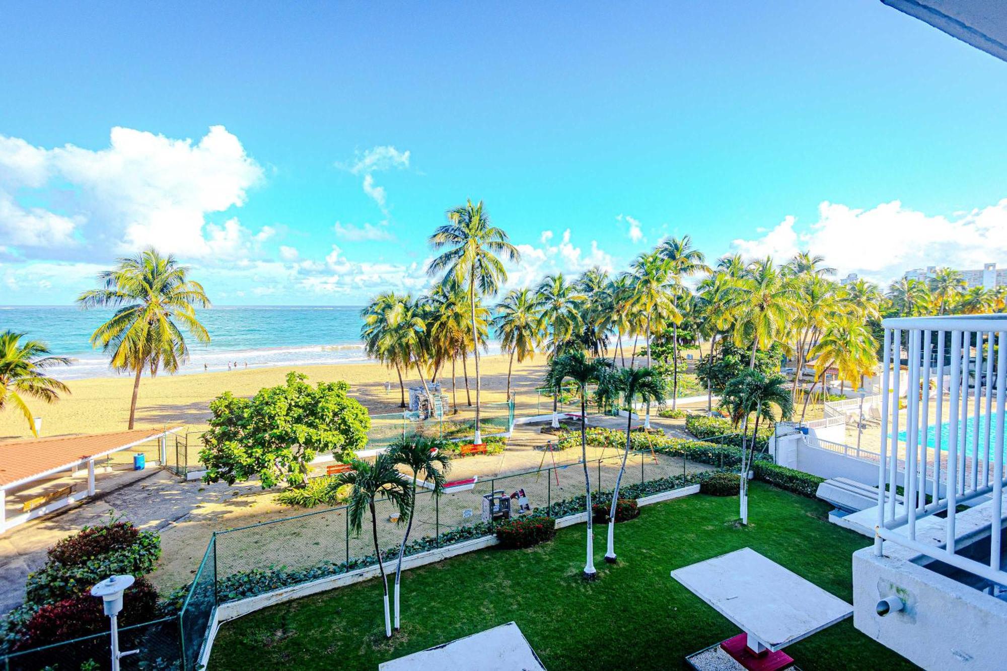 Sunset Paradise Cozy Beachfront Escape - Isla Verde サンジョアン エクステリア 写真